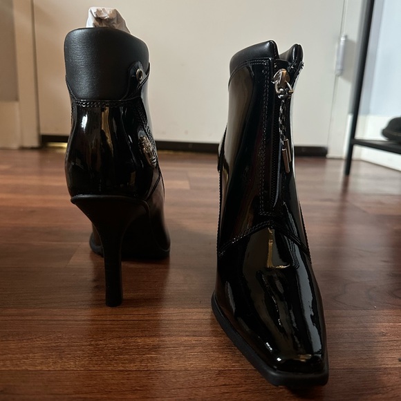 Timberland Women's Black Patent Leather Ankle Boots- Veneda Carter - Picture 7 of 8